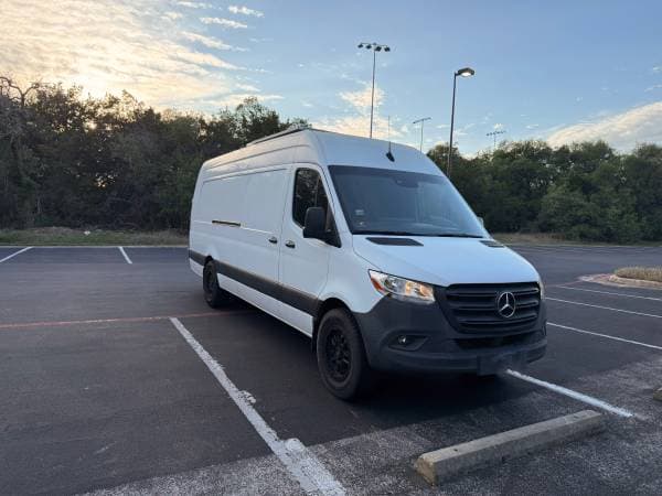 2020 Mercedes-Benz Sprinter 170 EXT 9,580 Miles 600Ah Lithium