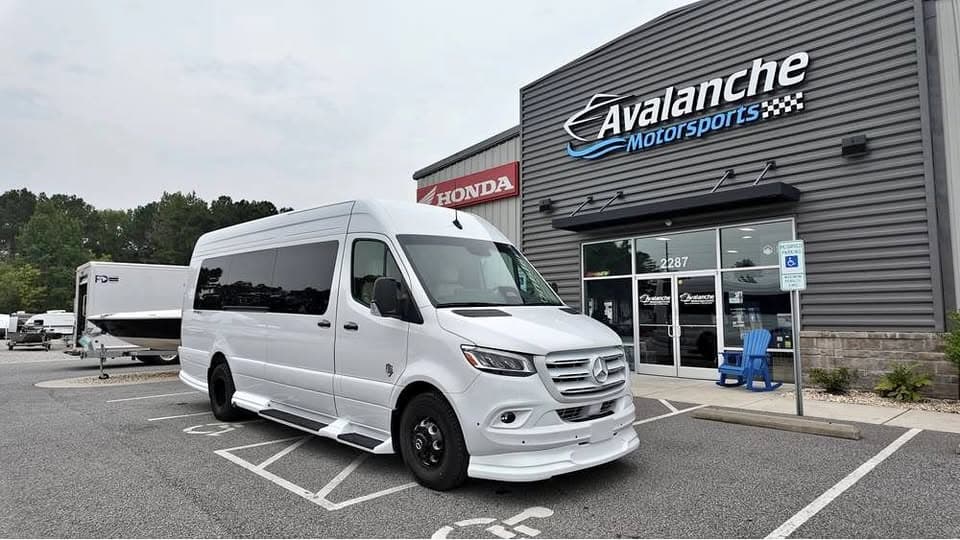 2026 Mercedes-Benz OGV Luxury Coach V-Cruise 10OB Mercedes 170-Inch WB