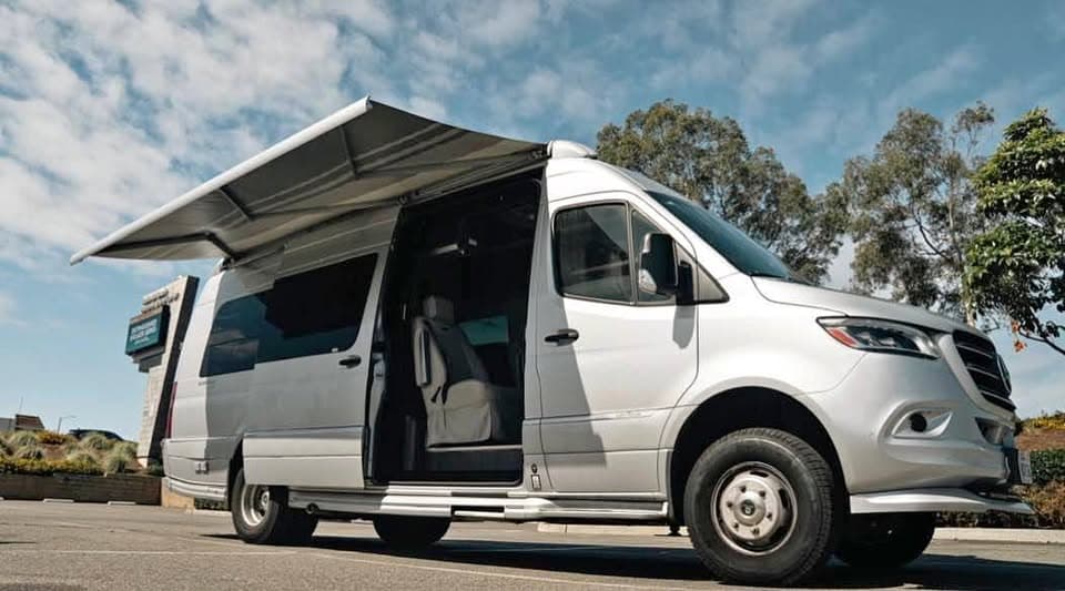 Airstream Mercedes Sprinter Camper Van - 2021 Interstate 24GT 4WD