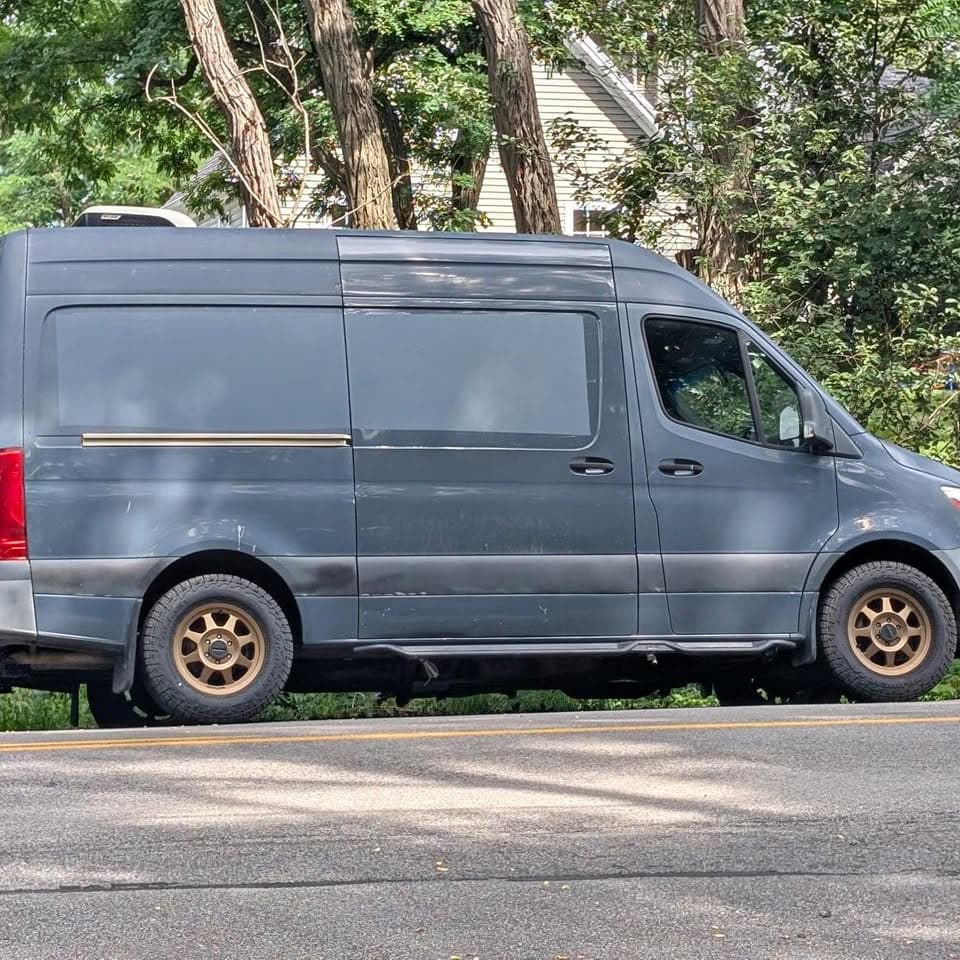 2019 Mercedes-Benz Sprinter 144 High Roof