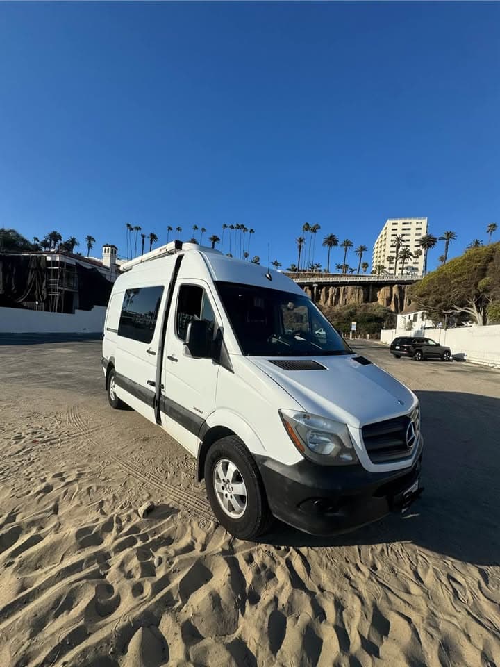 2015 Mercedes-Benz Sprinter Van Camper Conversion