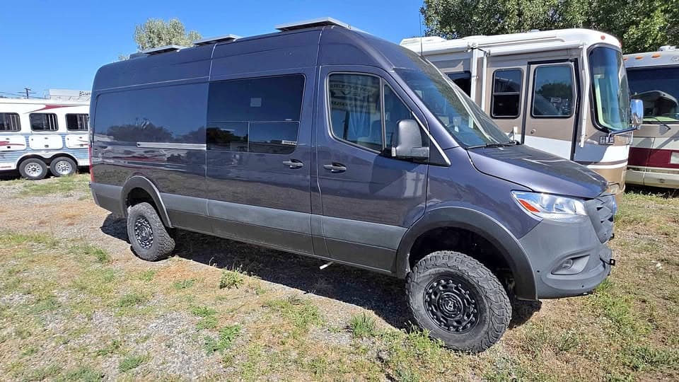 2022 Mercedes-Benz Sprinter 2500 4X4